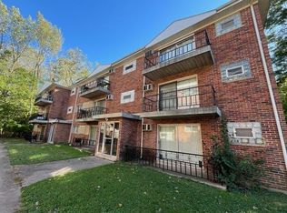 13043 S Wood St, Blue Island, IL 60406