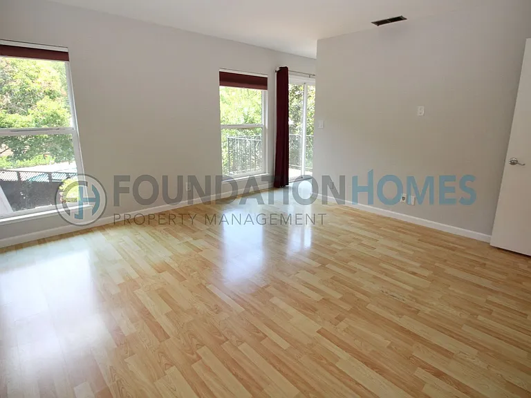 11 Glen Dr — Photo 26