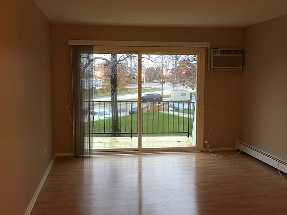 3rd image of 8546 W 103rd Ter #2-302