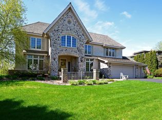 15268 Boulder Pointe Rd, Eden Prairie, MN 55347