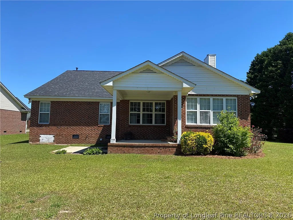 3 bed, 3.0 bath, 2167 sqft, $1,795 — Photo 2