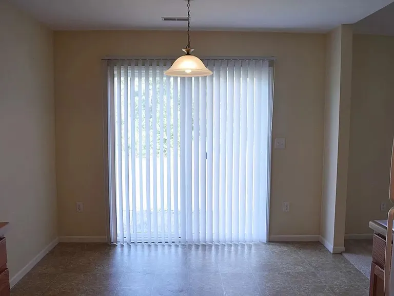 24353 Tanglewood Rd — Photo 17