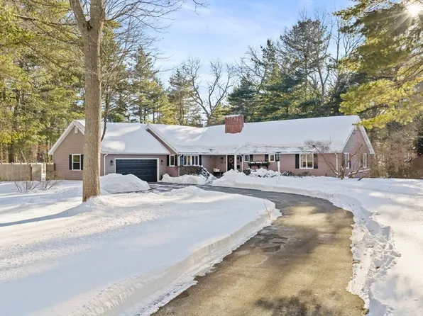 9 Mast Hill Rd, Hingham, MA 02043