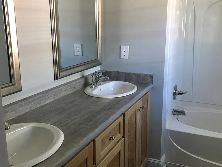 210 Mulberry St — Photo 9
