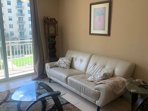 3rd image of 610 Clematis St APT 507