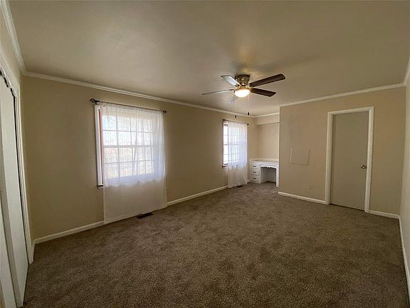 5th image of 808 SW 37th St