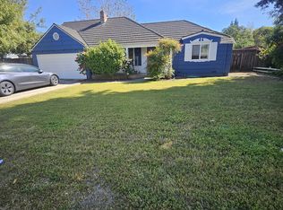 1520 Ben Roe Dr, Los Altos, CA 94024