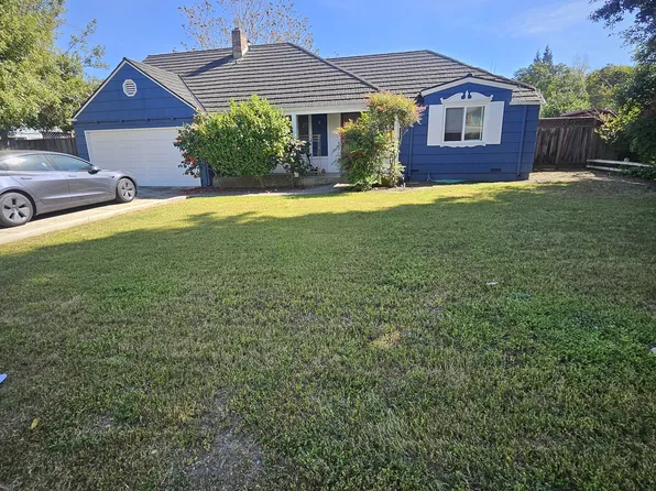 1520 Ben Roe Dr, Los Altos, CA 94024