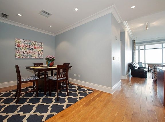 4th image of 2550 N Lakeview Ave #S14-5