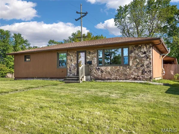 201 Lee Ave, Collinsville, IL 62234