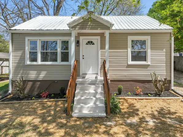 1817 Parkway Ave, Columbia, TN 38401