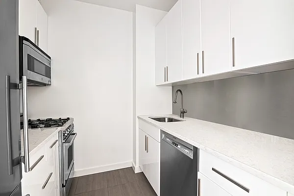 Sold by Compass | media 8