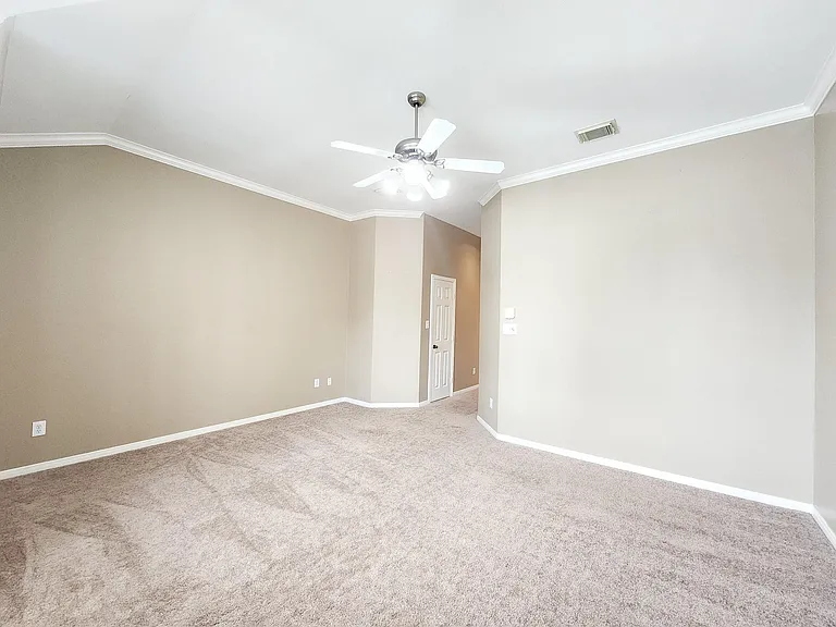 2637 W Dallas St — Photo 19