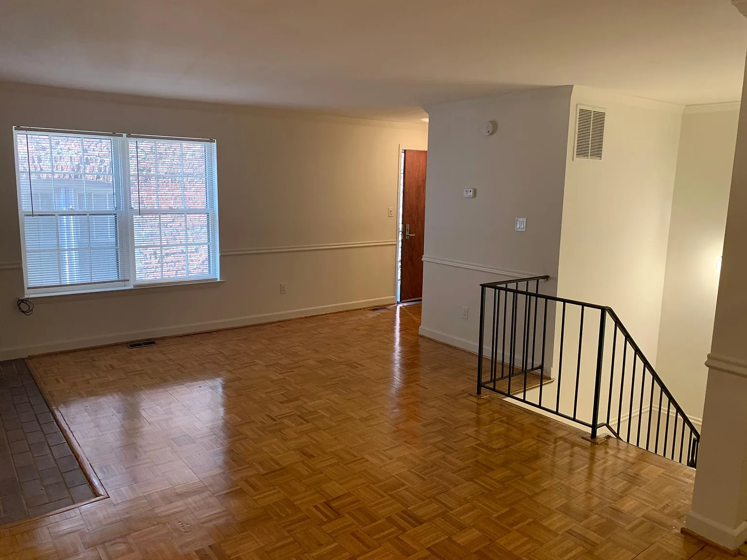 1730 16th St NW APT 3 photo 1