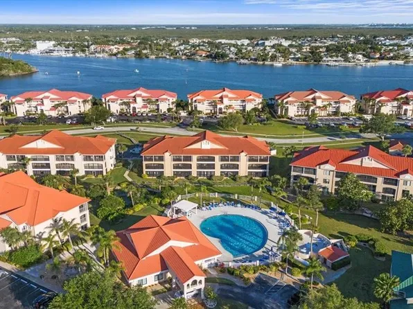 445 Bouchelle Dr APT 301, New Smyrna Beach, FL 32169