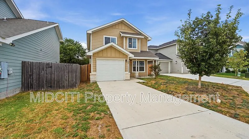3 bed, 2.5 bath, 1481 sqft, $1,550 — Photo 1