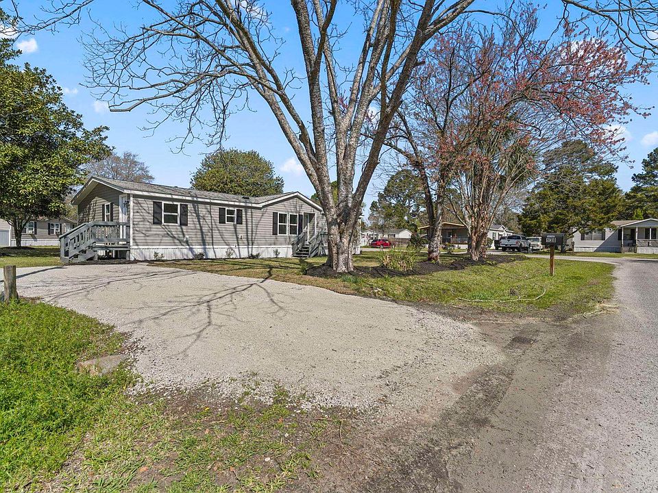 1st image of 644 Summer Dr.