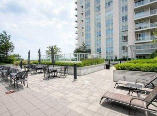 3865 Lake Shore Blvd W #512, Toronto, ON M8W0A2