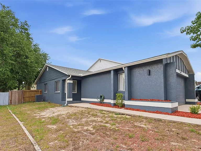 7102 Harbor Heights Cir — Photo 11