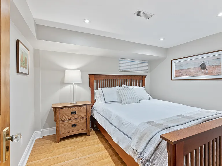 39 Lee Ave #1 — Photo 18