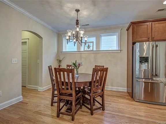 3rd image of 2309 Blueberry St