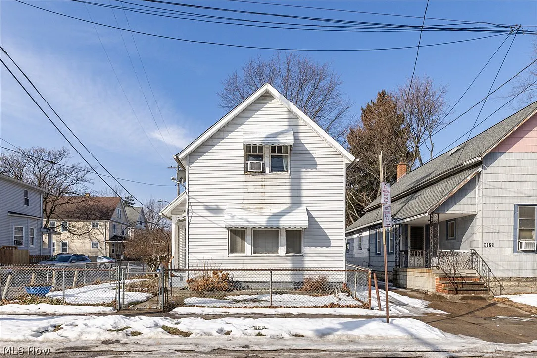 3180 W 46th St photo 1