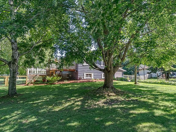 4th image of 812 Ingalls Road