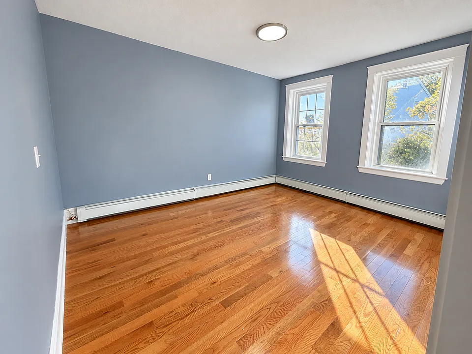 282 Walnut Ave #5