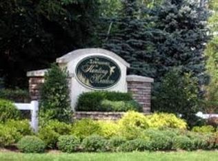 7 Windsor Dr, Lincoln Park, NJ 07035