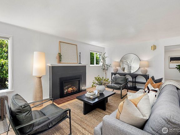 5th image of 11205 Phinney Avenue N
