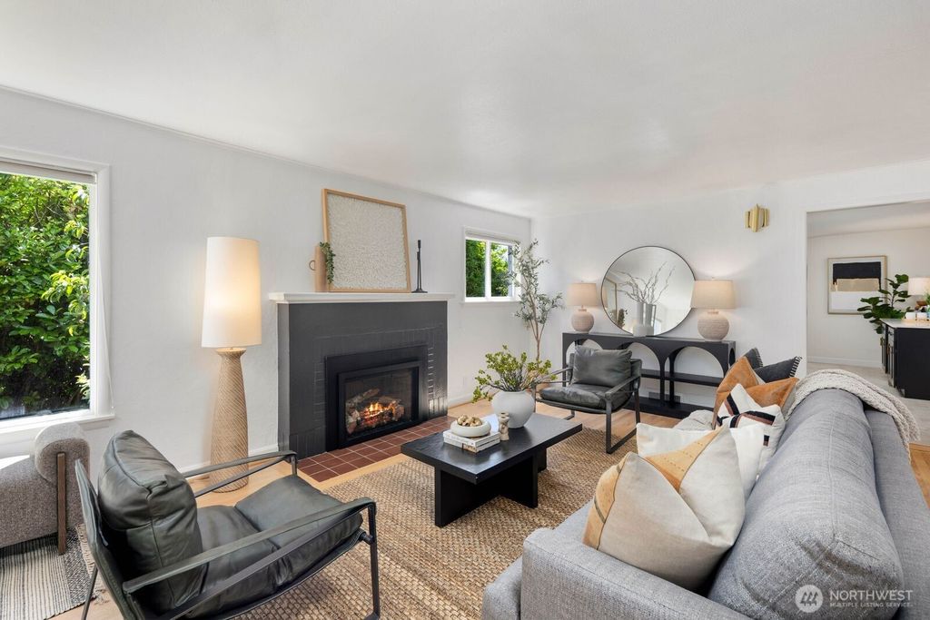 11205 Phinney Avenue N, Seattle, WA - View 5