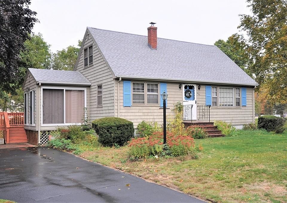 1st image of 546 Crescent St