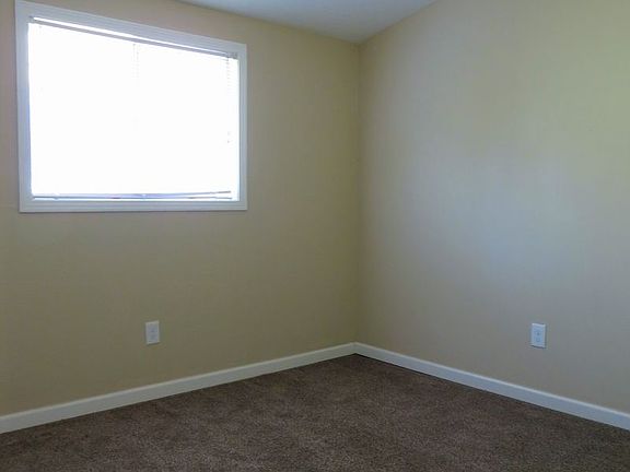 2nd image of 736 Western Park Dr