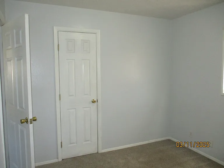 1706 Utah St NE — Photo 12