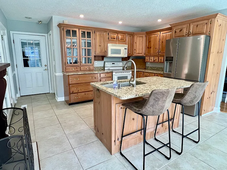 8011 Highway 58 — Photo 3