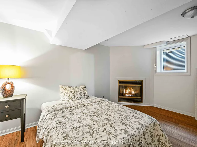 264 Galway Ct — Photo 18
