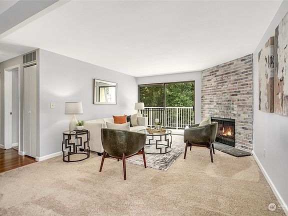 2nd image of 9905 NE 124th Street #704