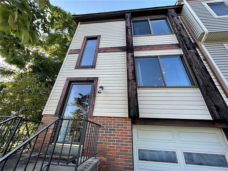 1st image of 3240 Camberly Dr