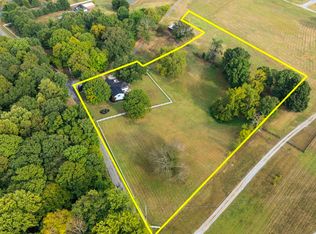 5845 Catholic Church Rd, Cedar Hill, TN 37032