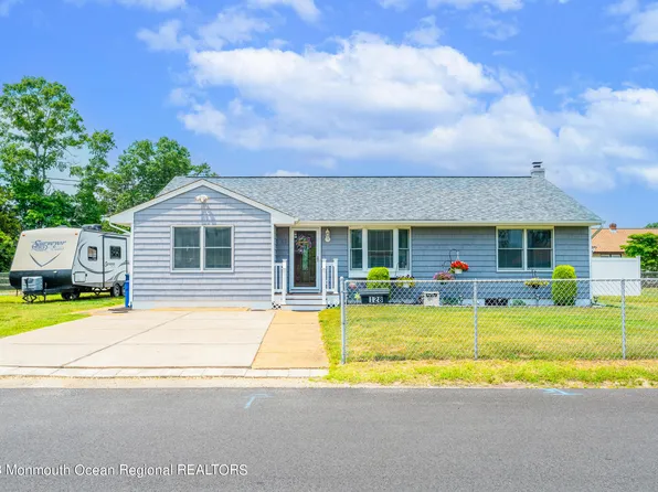 128 Beach Avenue, Beachwood, NJ 08722