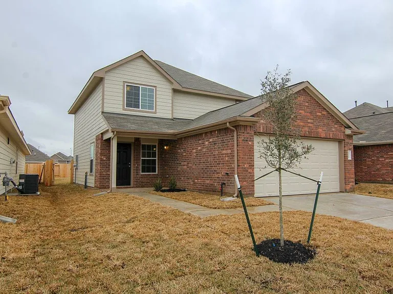 24111 Avogadro Dr — Photo 3