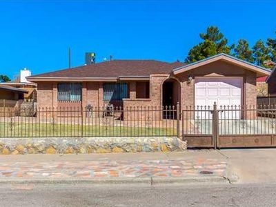 11817 Tracy Austin Ln, El Paso, TX, 79936