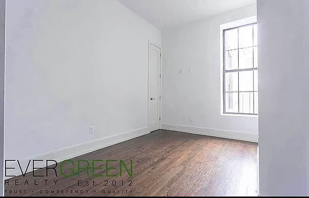 Bedroom, photo 4