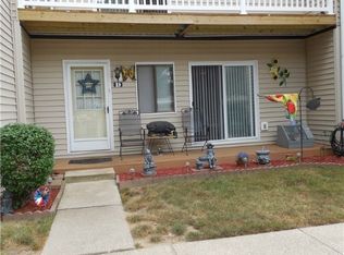 3960 Royal Liverpool APT D, Uniontown, OH 44685