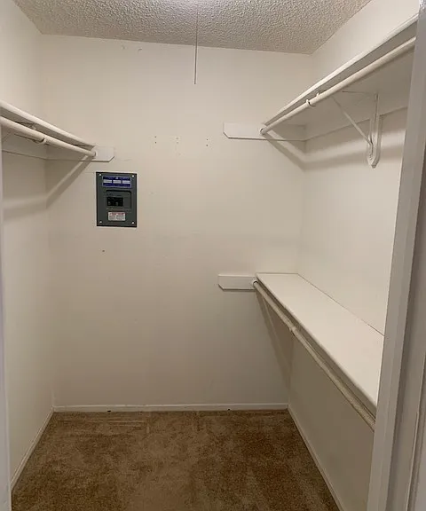 4074 Russell Ave — Photo 18