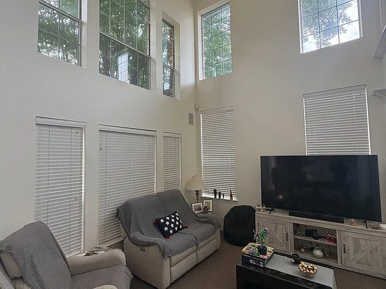 7521 England Dr — Photo 14