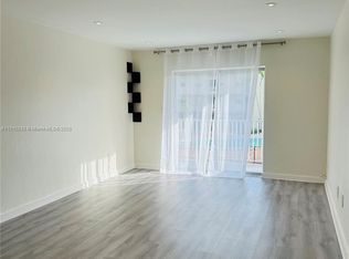 7505 SW 82nd St APT 211, Miami, FL 33143