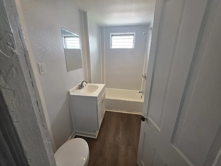 209 Poplar St — Photo 10