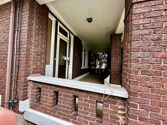 3rd image of 3318 Gamble Ave