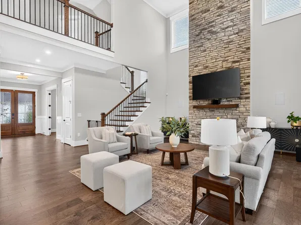 8412 Brady Pointe Rd, Fuquay Varina, NC 27526